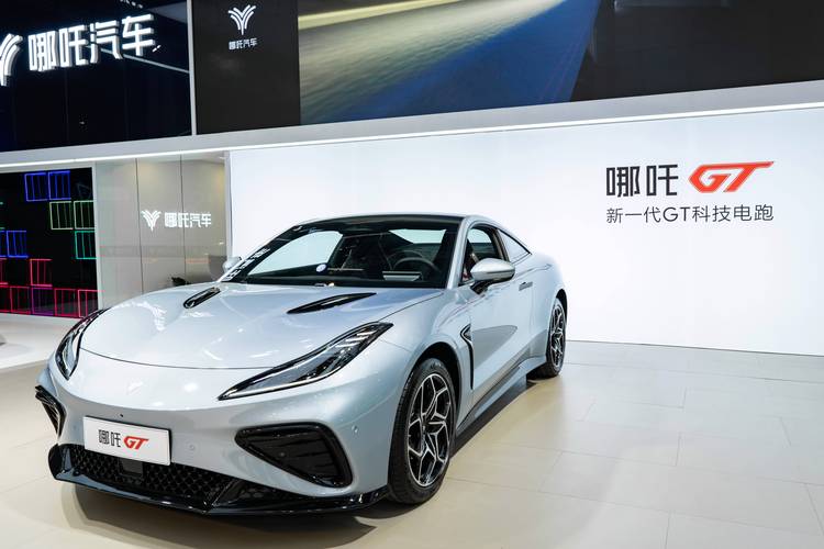 东莞万江区欧联宝企业管理咨询哪吒汽车在智能汽车领域的表现，领途汽车在新能源汽车市场中的影响力