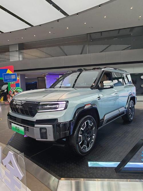 东莞万江区欧联宝企业管理咨询比亚迪方程豹硬派越野的爆款，英菲尼迪35周年与你共成长
